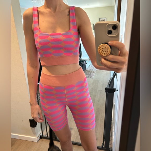 Fabletics Funky Set - Picture 2 of 2